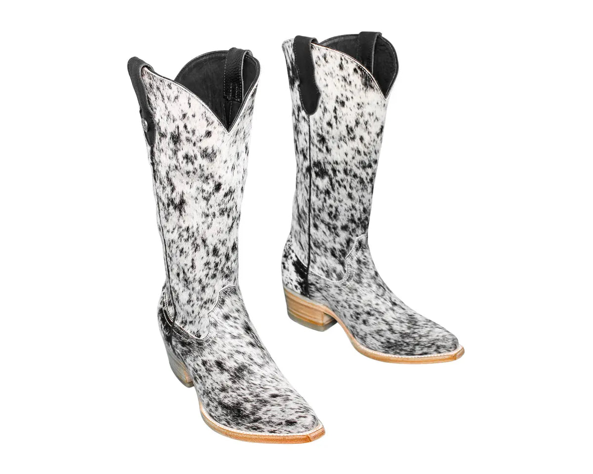 The Dakota Cowhide Boots - Size 7.5 US Stiefeld Boots