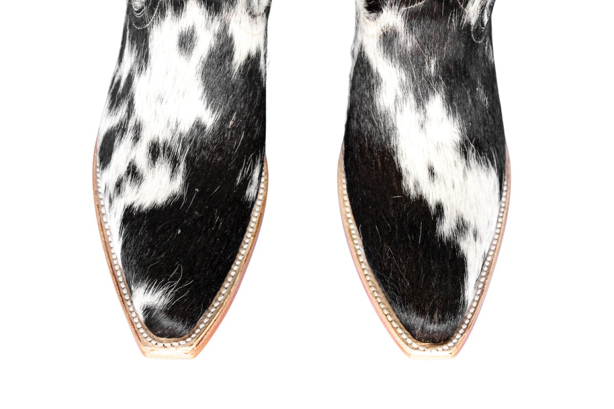 Dakota Tall Cowhide Boots - Pointy Toe - Size 9.5 US - Stiefeld Boots
