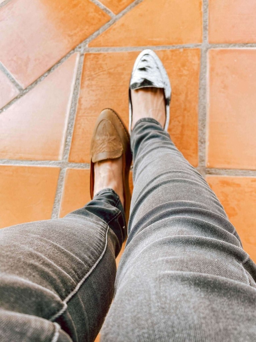Western Mules vs Cowgirl Booties: Summer Style Showdown - Stiefeld Boots