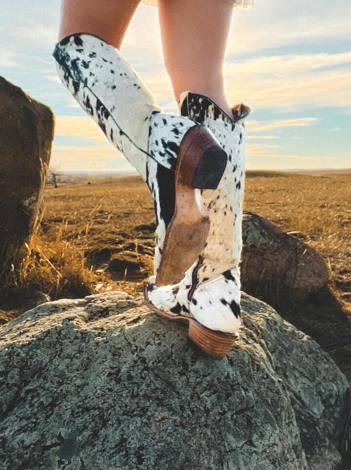 The Lorraine Cowhide KneeHigh Boots - Stiefeld Boots