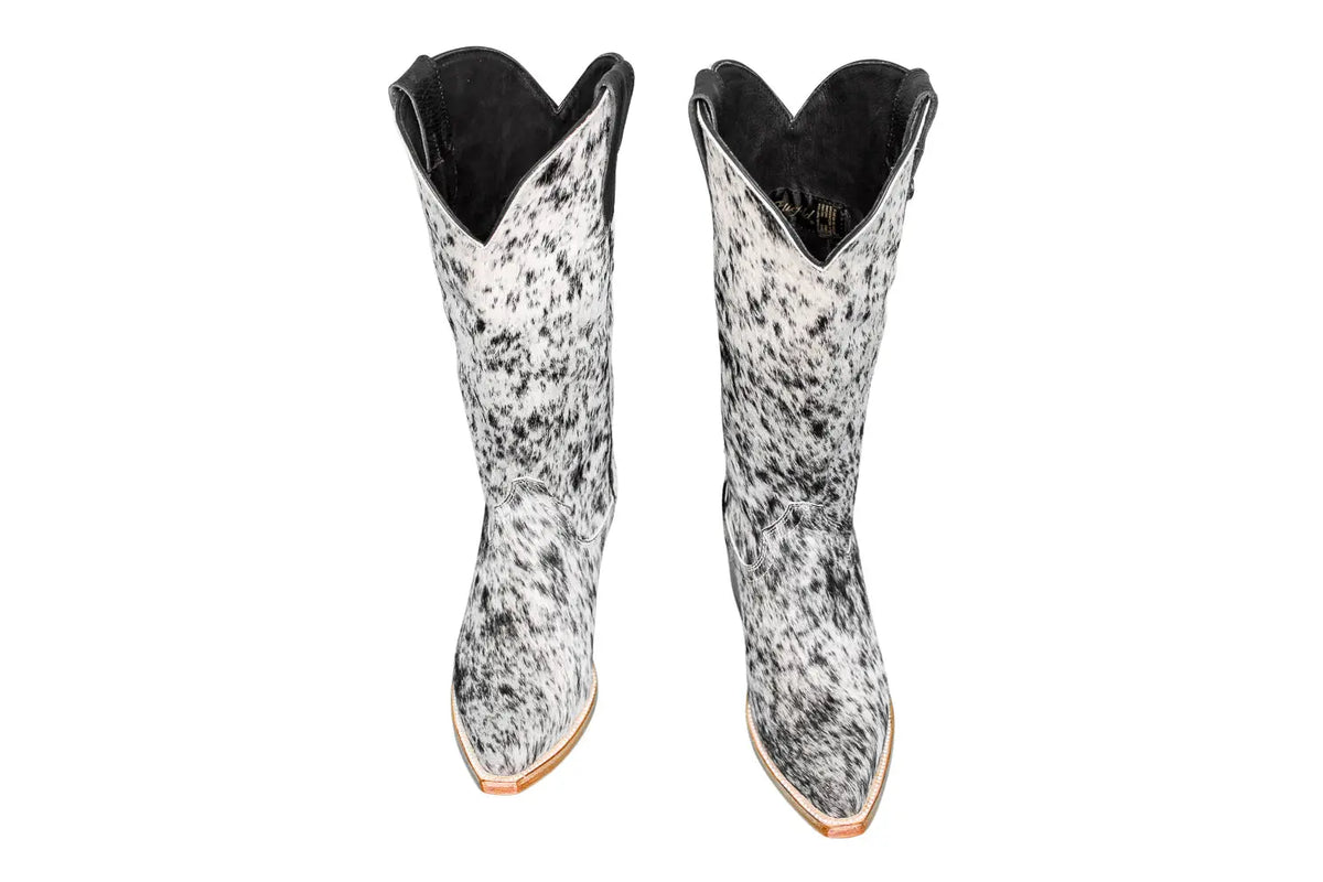 The Dakota Cowhide Boots - Size 7.5 US Stiefeld Boots