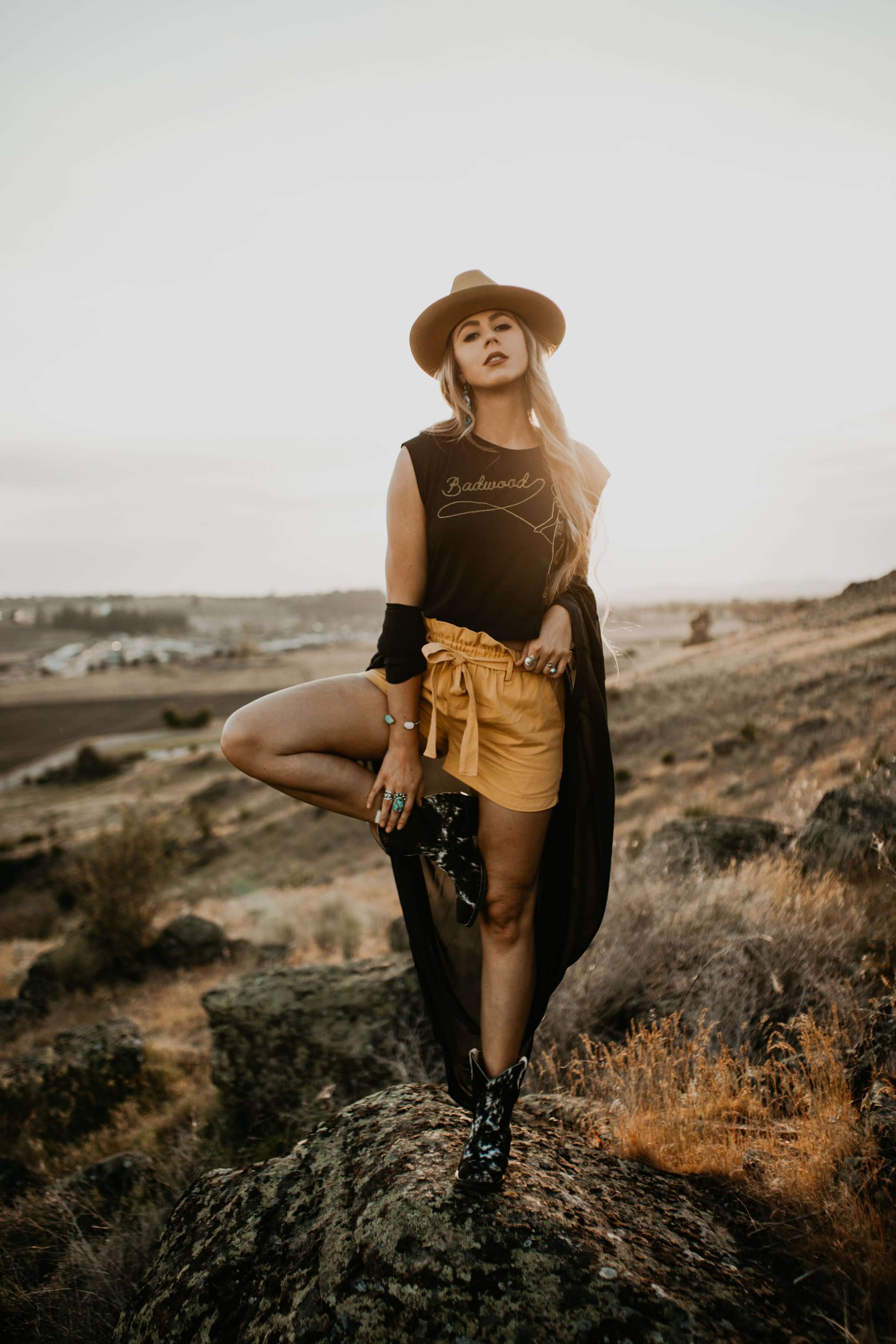 Loretta hair-on hide cowhide boots in snip toe shape and zipper on the side