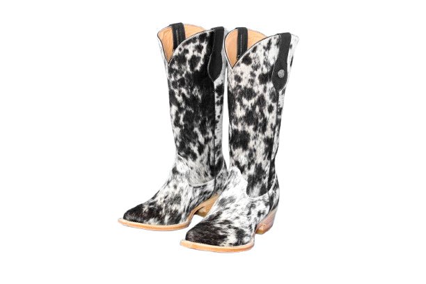 Dakota Tall Cowhide Boots - Pointy Toe - Size 7 US - Stiefeld Boots